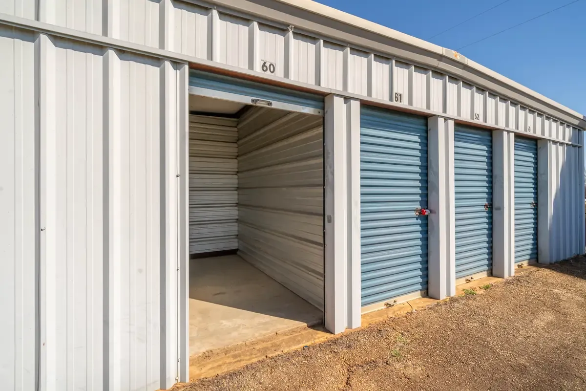 Inside unit size KO Storage of Mount Pleasant, TX